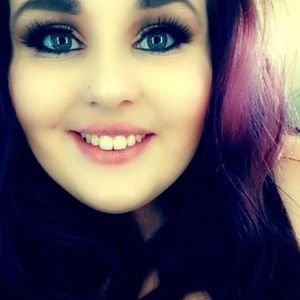 Meet your Posher, Jasmine